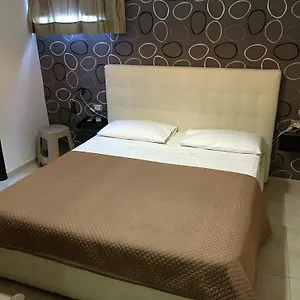 לינה וארוחת בוקר Terrazza Partenopea, נאפולי